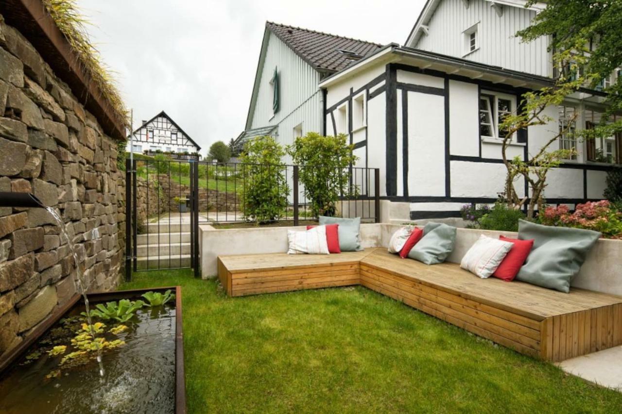 Ferienhaus Im Fachwerkhof 'Haus In Bewegung' Seelscheid Екстериор снимка